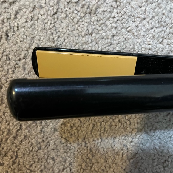 CHI Air Classic Tourmaline Ceramic 1" Flat Iron - Onyx Black - Picture 7 of 7